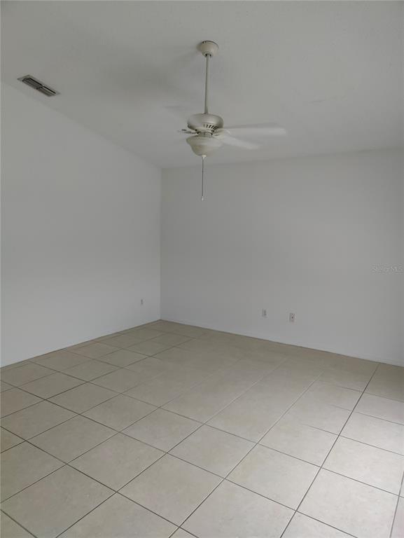 Building Photo - 844 Bloomingdale Dr
