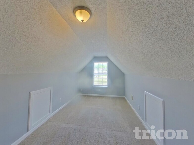 Building Photo - 4551 Derby Loop