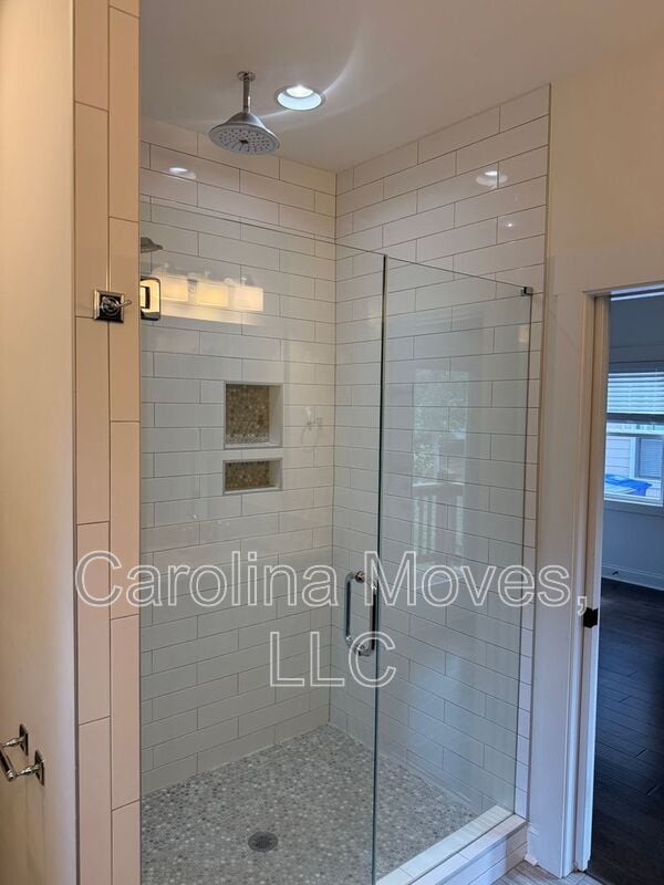 Building Photo - 29 Greenridge Dr