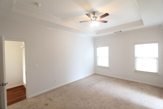 Building Photo - Homewood Area - Oxmoor Glen - Minutes to Downtown & UAB