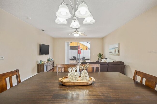 Building Photo - 422 Graystone Blvd