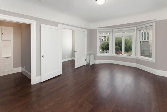 Building Photo - Lower Haight: Recently Renovated Studio w/...