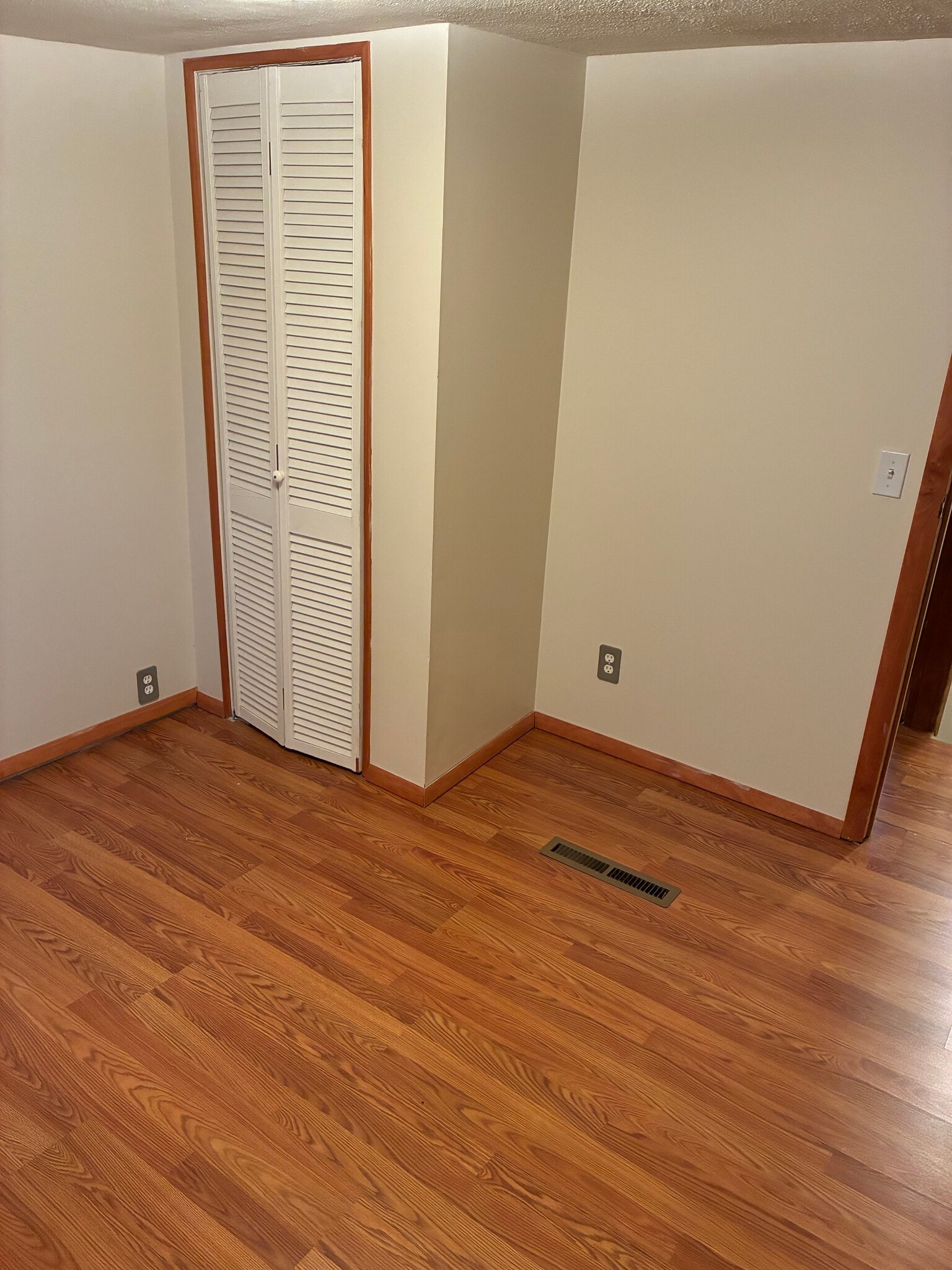 Building Photo - 305 Calder Ave