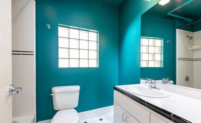 Building Photo - Outside Portfolio