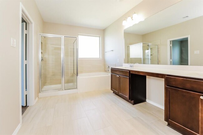 Building Photo - 5647 Claymore Meadow Ln