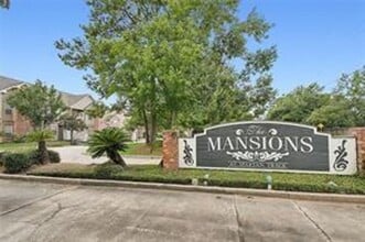 Building Photo - 1 Bedroom, 1 Bathroom Condo, Gated Community