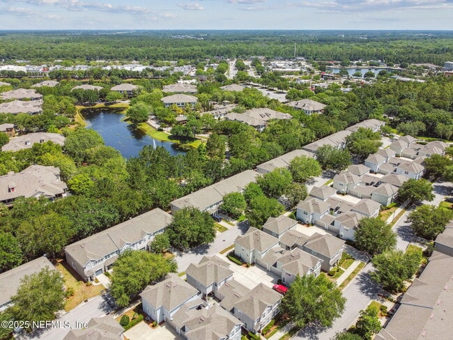 Building Photo - 5831 Parkstone Crossing Dr