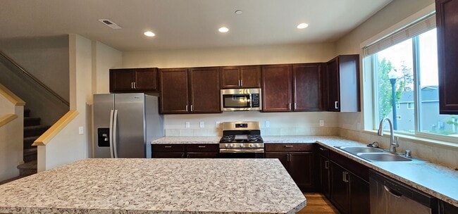 Building Photo - 1044 Magnuson Way