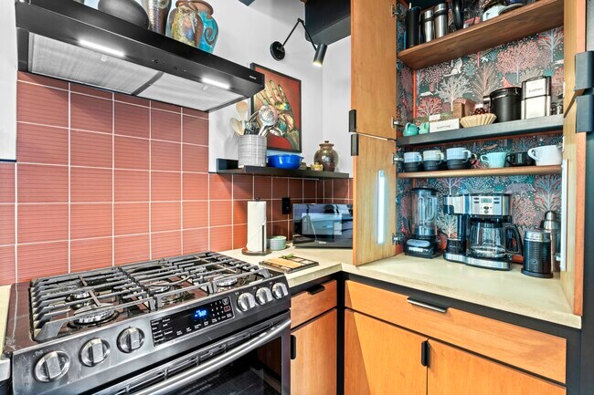 Building Photo - 1106 CA-173