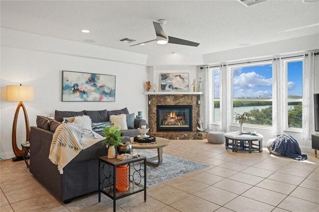 Building Photo - 1661 Seabreeze Dr