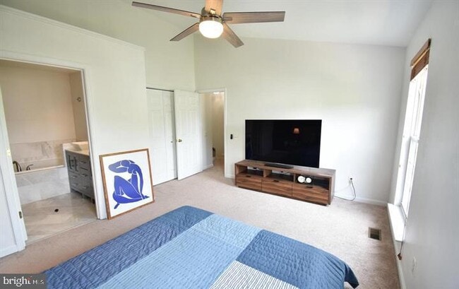 Building Photo - 12755 Fair Crest Ct