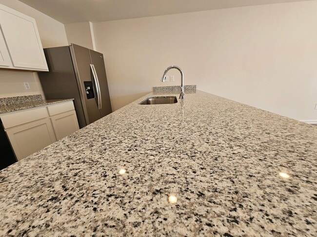 Building Photo - Modern 3-Bed / 2.5-Bath Townhome — New Con...
