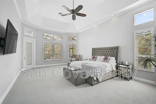 Building Photo - 854 Macewen Dr