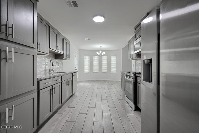 Building Photo - 840 Paseo Dulce Ave