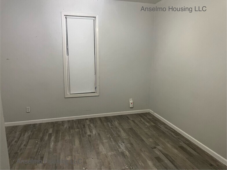 Bedroom 1 - 508 Jasper St
