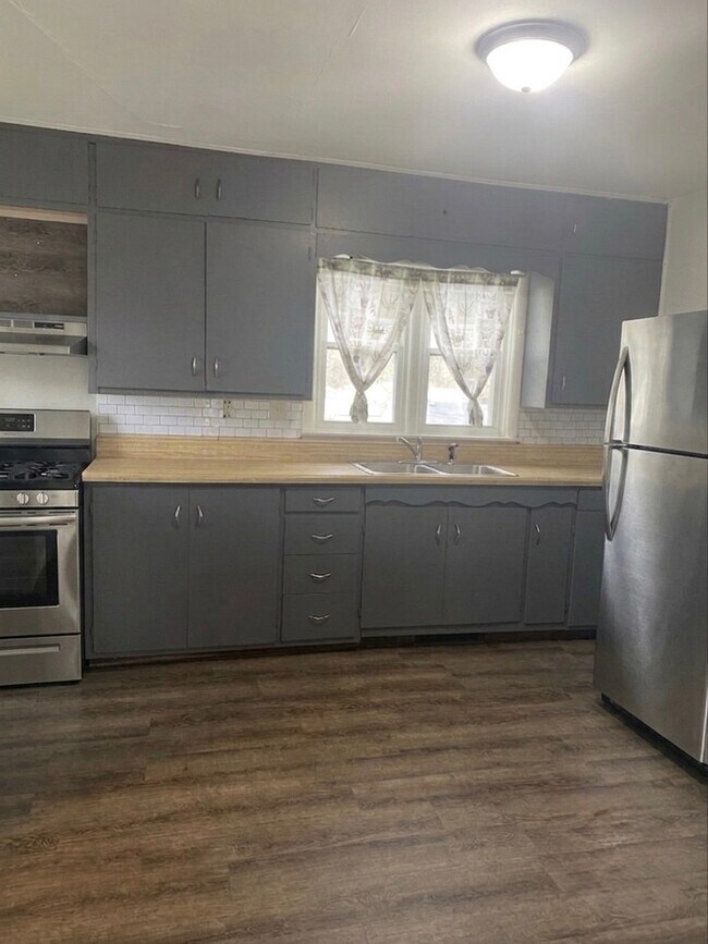 Building Photo - 2402 W 78th Ave