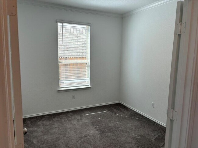 Building Photo - 108 Bennington Dr