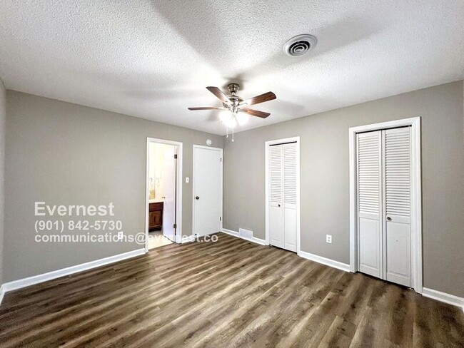 Building Photo - 731 Cumberland Cove