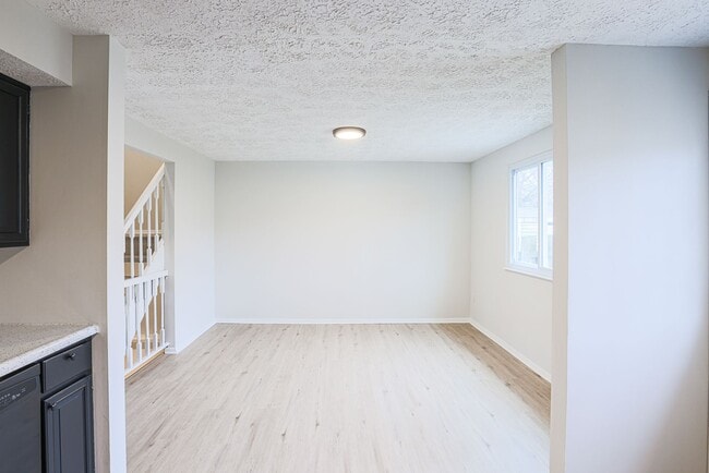 Building Photo - 426 Mystic View Turn