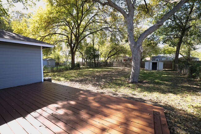 Building Photo - 5008 Penrose Ave