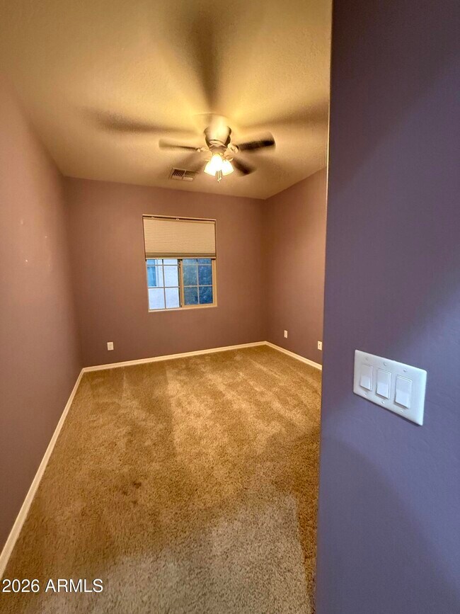 Building Photo - 9242 W Meadow Dr