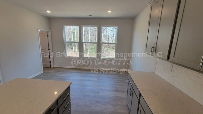 Building Photo - 2354 Donnelly Hls Ln