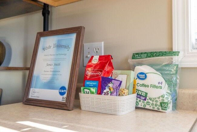 Building Photo - 707 Bagwell Ct