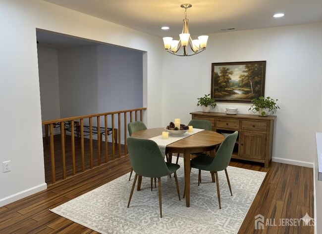 Building Photo - 68 Delancy Ct