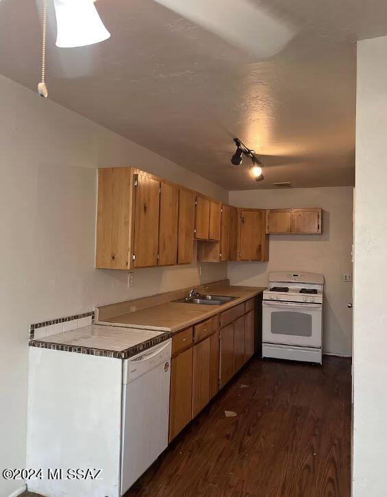 Building Photo - 1759 N 4th Ave