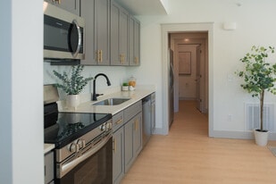 Building Photo - The Fitzgerald