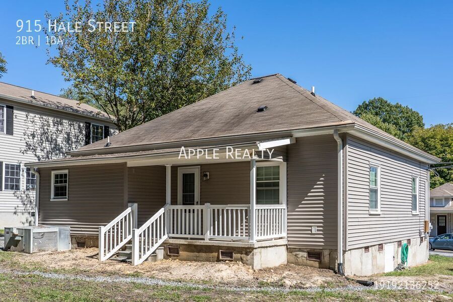 Building Photo - 915 Hale St