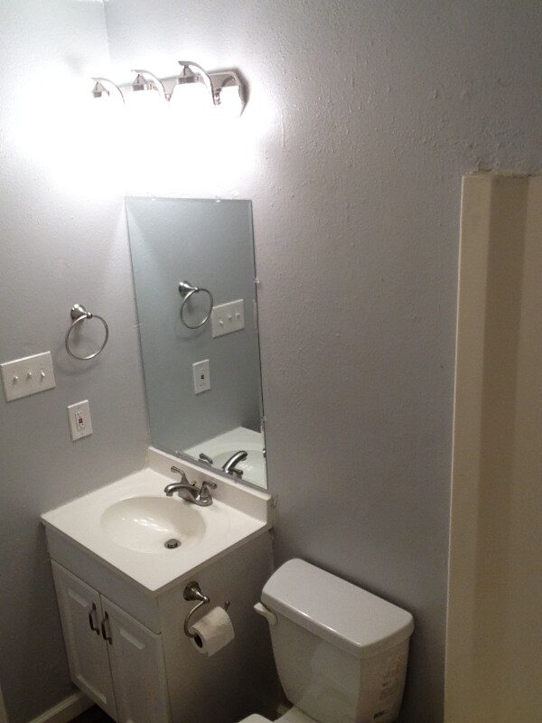 Building Photo - 4904 Merritt Cir
