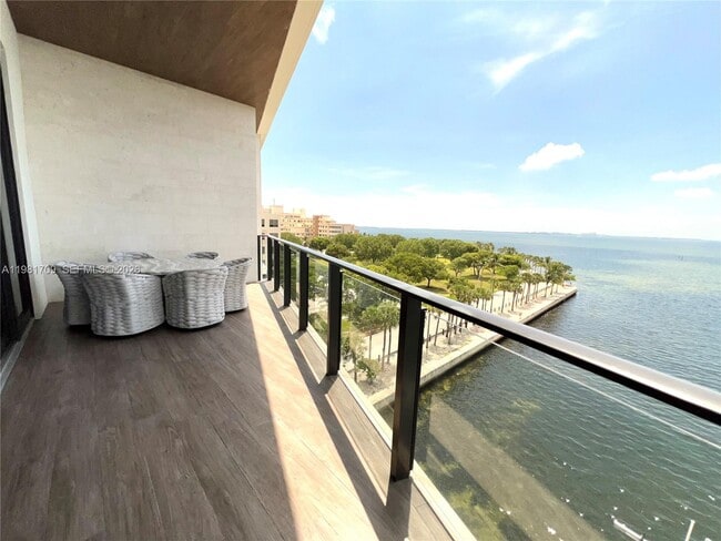 Building Photo - 3581 E Glencoe St