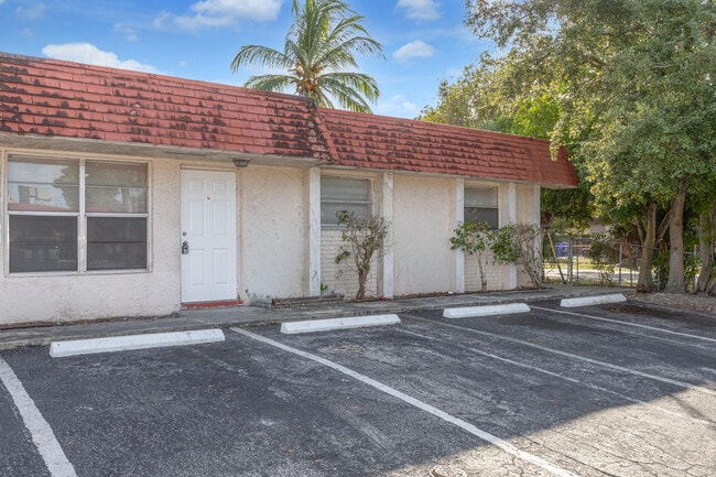 Building Photo - 7750 SW 10th Ct