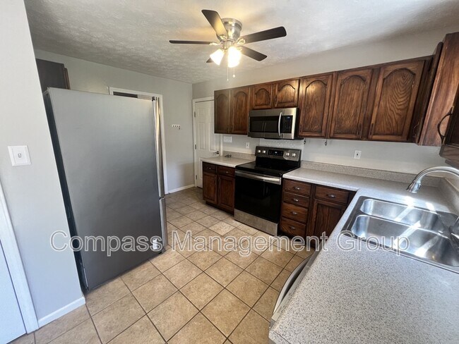 Building Photo - 5812 San Cristebal Ln