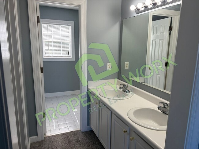 Building Photo - 3 Bed Home in Rocky Mount