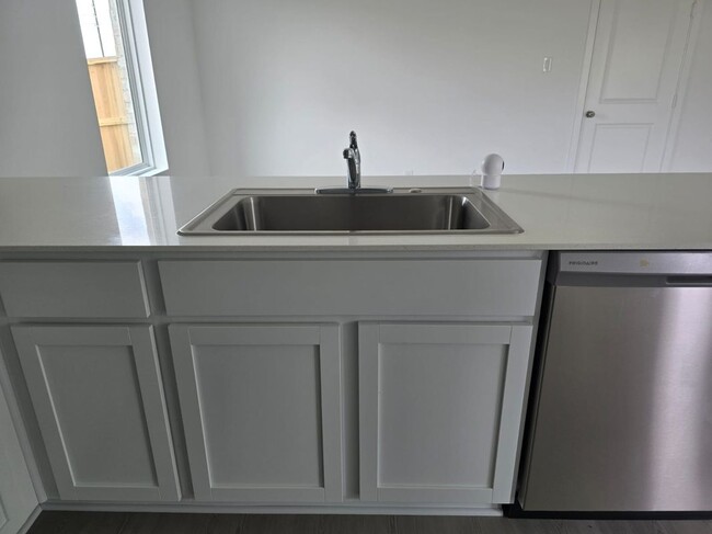 Building Photo - 26706 Dalmatian Bellflower Dr