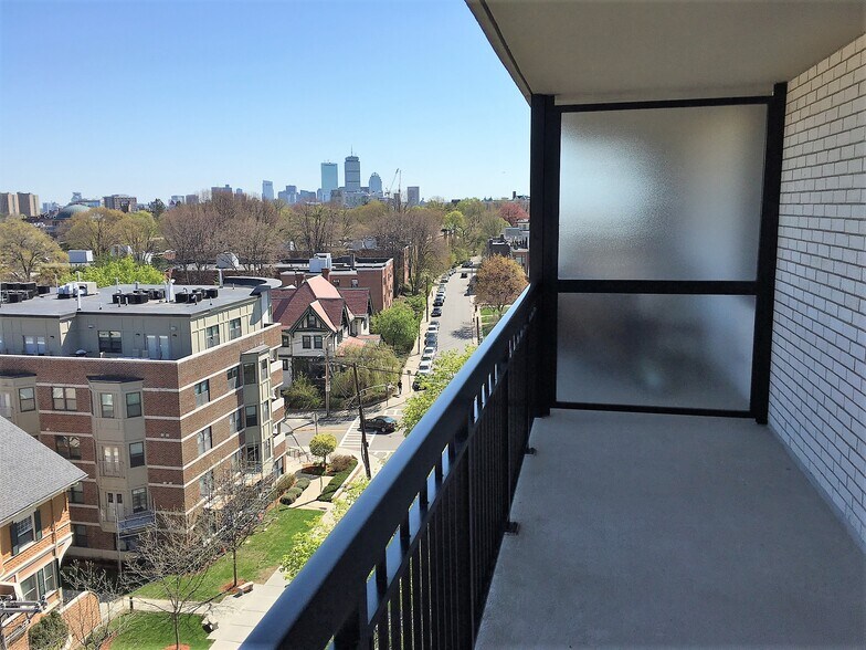 Building Photo - 50 Longwood Ave