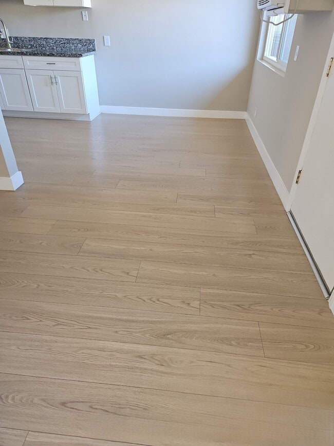 Building Photo - 8334 Willis Ave