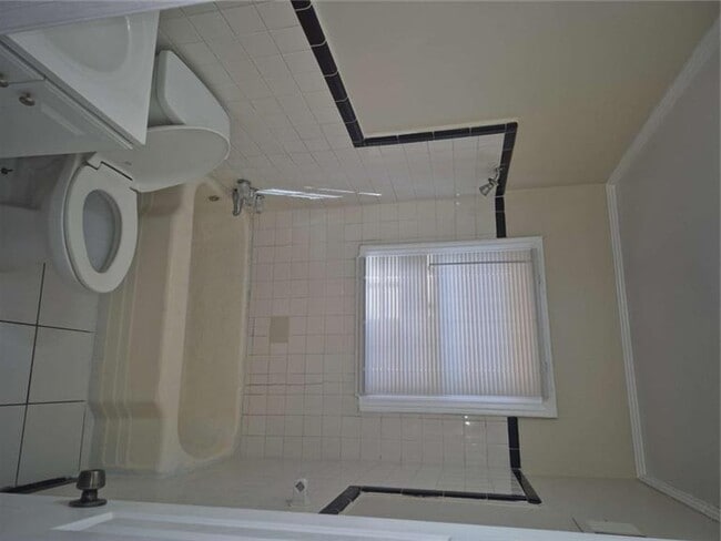 Building Photo - 2190 Jernigan Dr SE