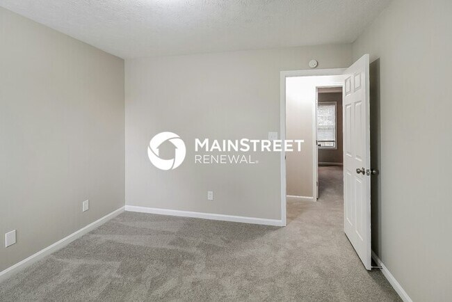 Building Photo - 3 Bedroom Pet-Friendly Home in College Park, GA with Main Street Renewal