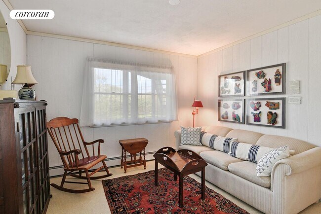 Building Photo - 68 Seaside Ave