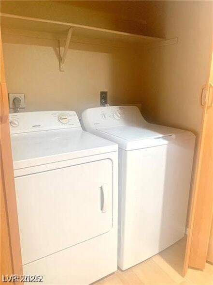 Building Photo - 1575 W Warm Springs Rd