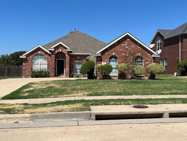 Building Photo - 1141 Nickerson Ln