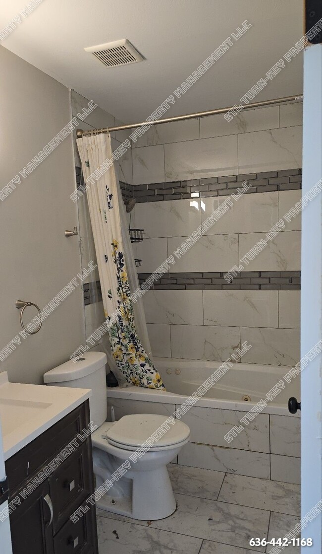 Building Photo - 9414 Altonwood Dr