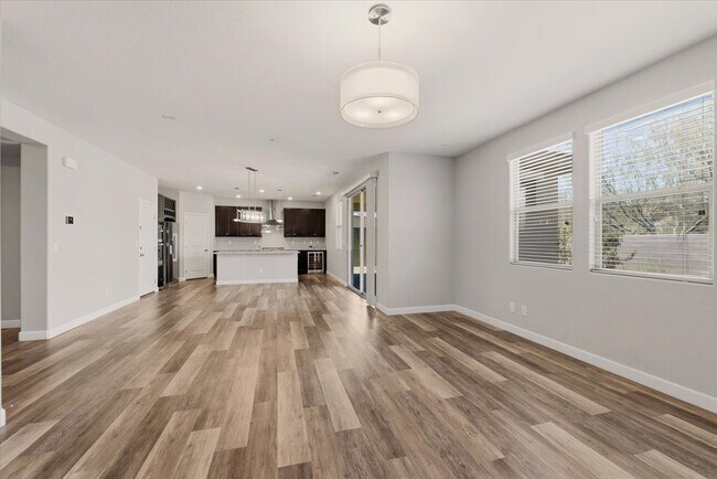 Building Photo - 808 Elmstone Pl