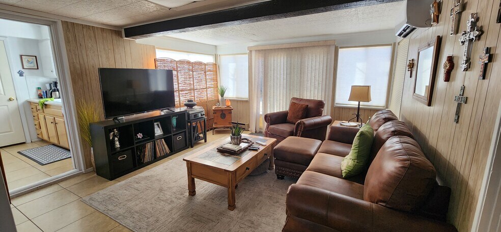 Main House Living Room - 150 E Los Mangos