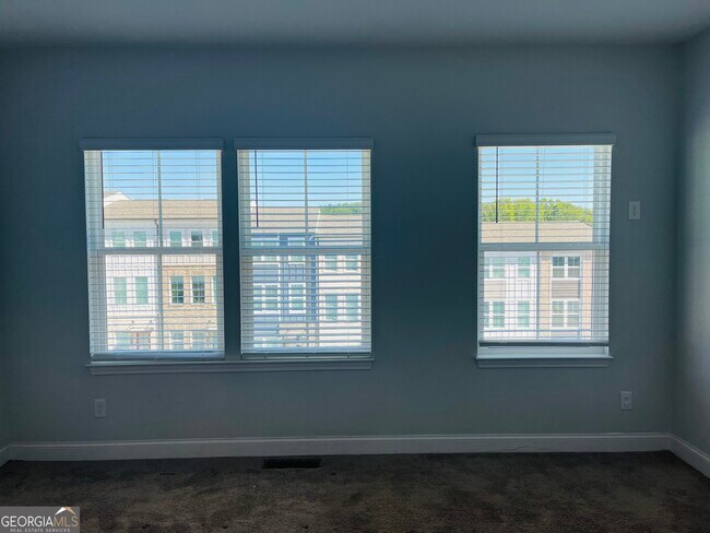 Building Photo - 2638 Creekside Dr NW