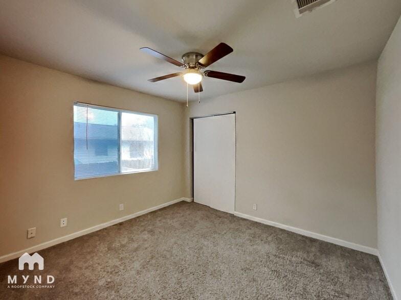 Building Photo - 6204 Duchess Dr