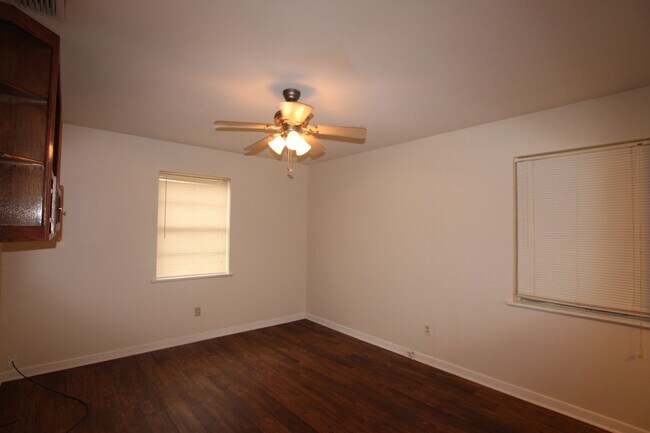 Building Photo - Coming Soon: 4 Bedroom 2 Bath home in Tyler!